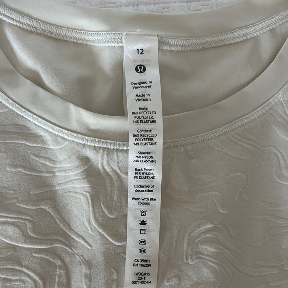 lululemon athletica Bone Short Sleeve Tee Sz 12 NWT